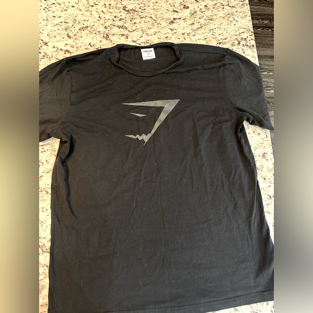 Gymshark men’s medium shirt
